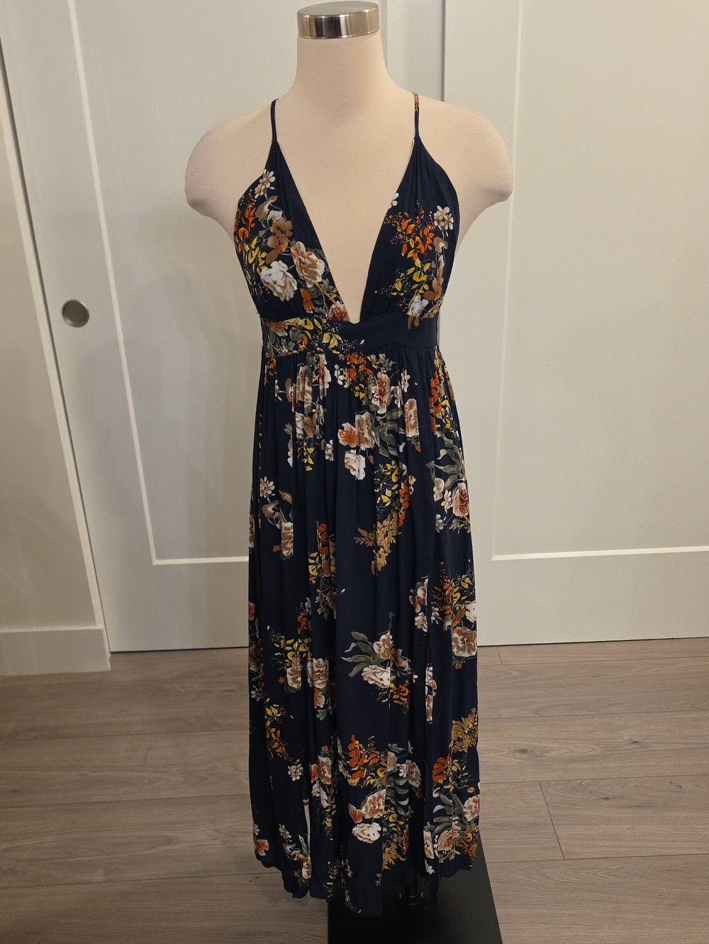 Navy Floral V-Neck Maxi Dress